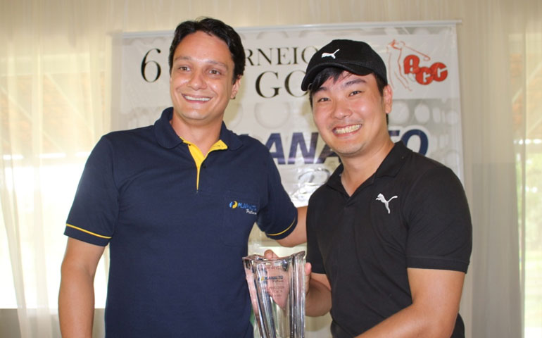 Fernando-Nishimoto_3-LUGAR-AZUL